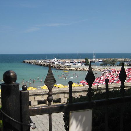 V3 Villa Eforie Nord Buitenkant foto